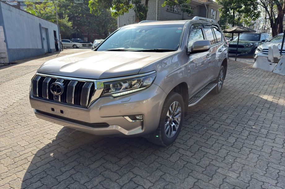 Toyota Land Cruiser Prado TX-L