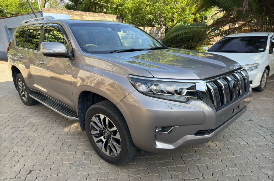 Toyota Land Cruiser Prado TX-L