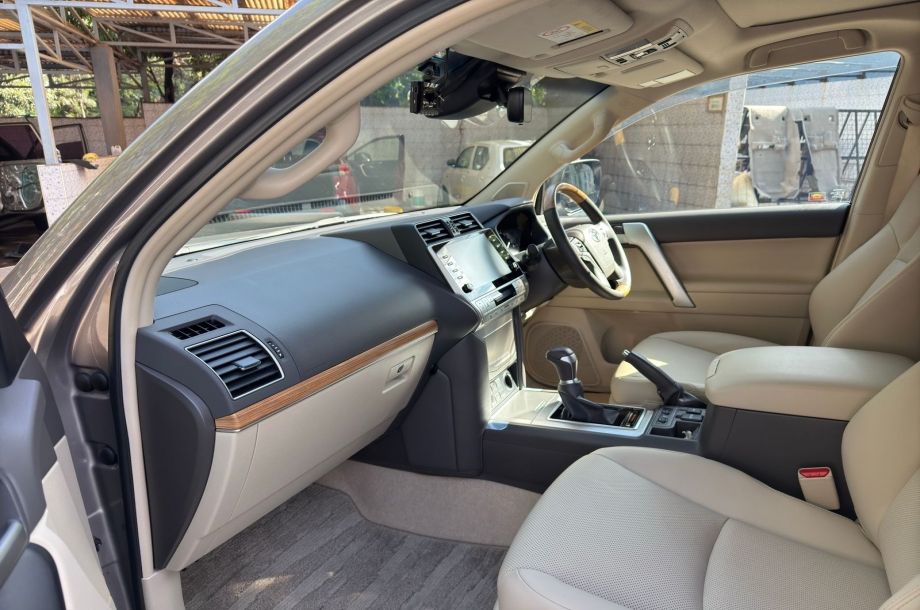 Toyota Land Cruiser Prado TX-L